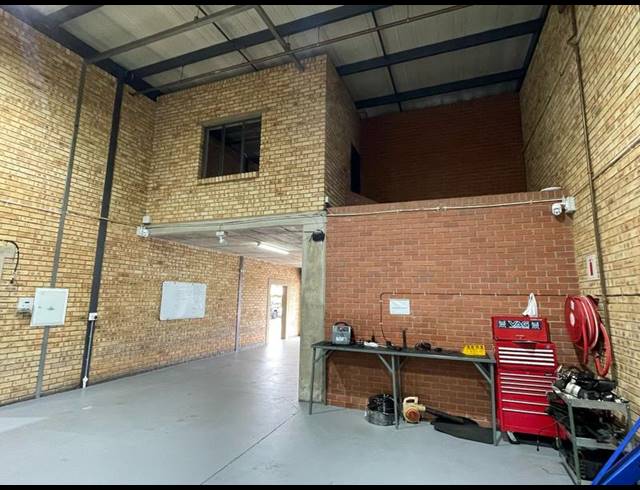 INDUSTRIAL PROPERTY TO RENT IN HENNOPS PARK INDUSTRIAL